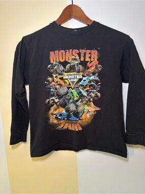 Monster Jam Long Sleeve Shirt Youth Small 2022 Grave Digger Monster Truck Black